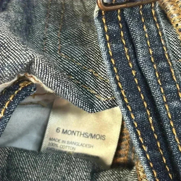 OshKosh B'gosh - Denim/Jean Baby overalls with patch design. Size  6 months - Picture 5 of 5